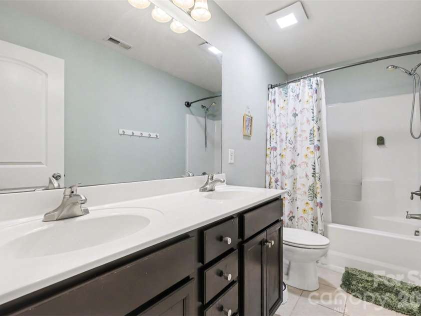 5168 Norway Lane, Rock Hill, SC 29732.  MLS# CAR4371687, YatesRealty ID 19504. 