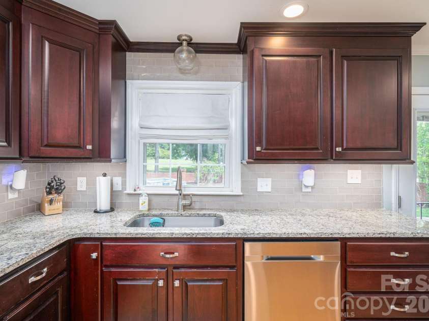 136 Persimmon Creek Road, Kings Mountain, NC 28086.  MLS# CAR4377089, YatesRealty ID 19506. 