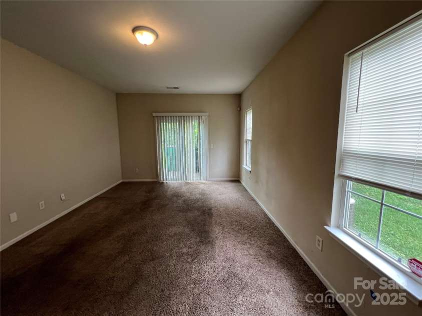 2012 Ashley Road, Charlotte, NC 28208.  MLS# CAR4269205, YatesRealty ID 19506. 