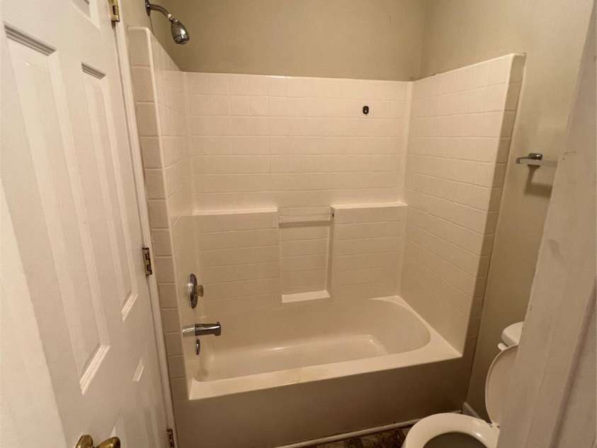 2012 Ashley Road, Charlotte, NC 28208.  MLS# CAR4269205, YatesRealty ID 19506. 
