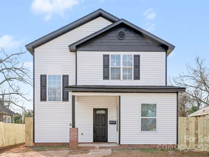 2012 Ashley Road, Charlotte, NC 28208.  MLS# CAR4330776, YatesRealty ID 19506. 