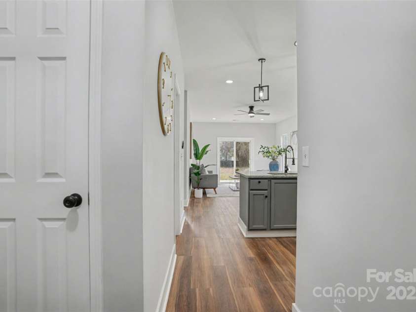 2012 Ashley Road, Charlotte, NC 28208.  MLS# CAR4330776, YatesRealty ID 19506. 