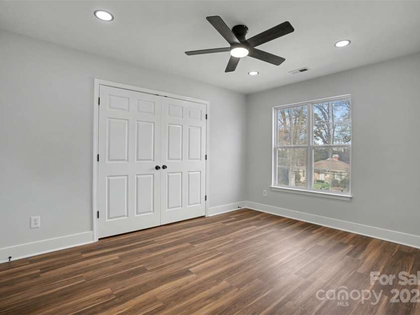 2012 Ashley Road, Charlotte, NC 28208.  MLS# CAR4330776, YatesRealty ID 19506. 
