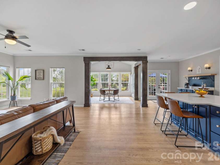 125 Sundown Cove Drive, Mooresville, NC 28117.  MLS# CAR4372650, YatesRealty ID 19507. 