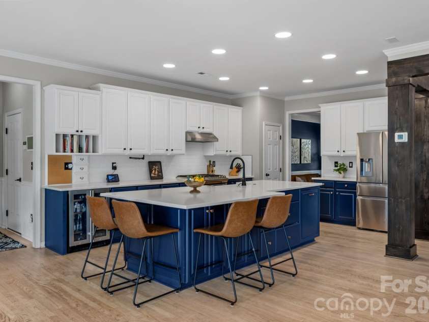 125 Sundown Cove Drive, Mooresville, NC 28117.  MLS# CAR4372650, YatesRealty ID 19507. 