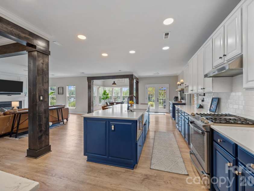125 Sundown Cove Drive, Mooresville, NC 28117.  MLS# CAR4372650, YatesRealty ID 19507. 