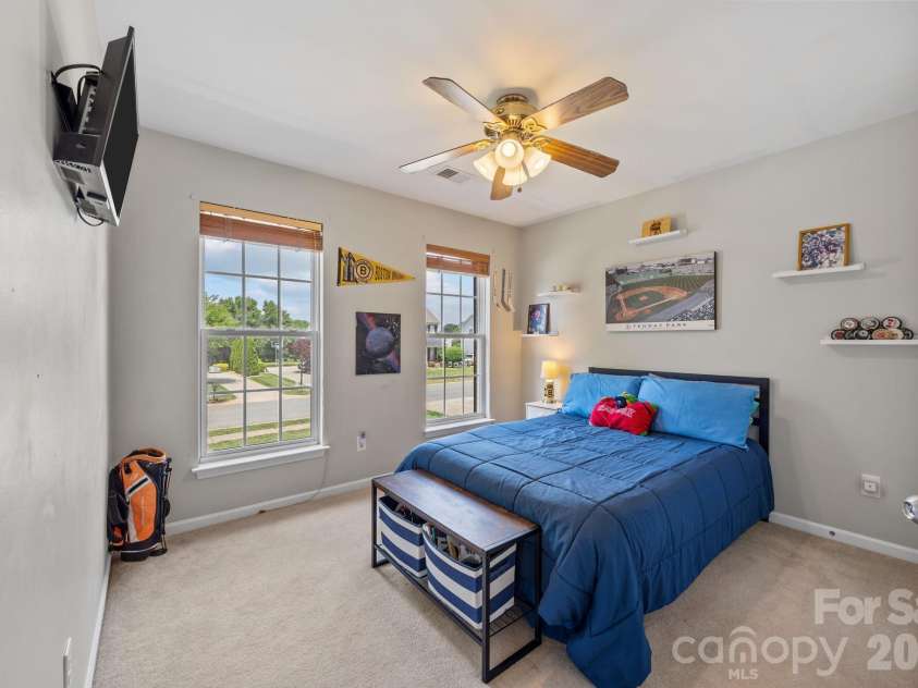 125 Sundown Cove Drive, Mooresville, NC 28117.  MLS# CAR4372650, YatesRealty ID 19507. 