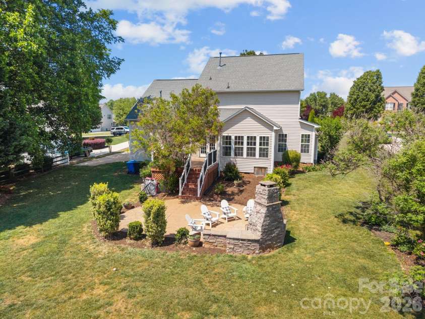 125 Sundown Cove Drive, Mooresville, NC 28117.  MLS# CAR4372650, YatesRealty ID 19507. 
