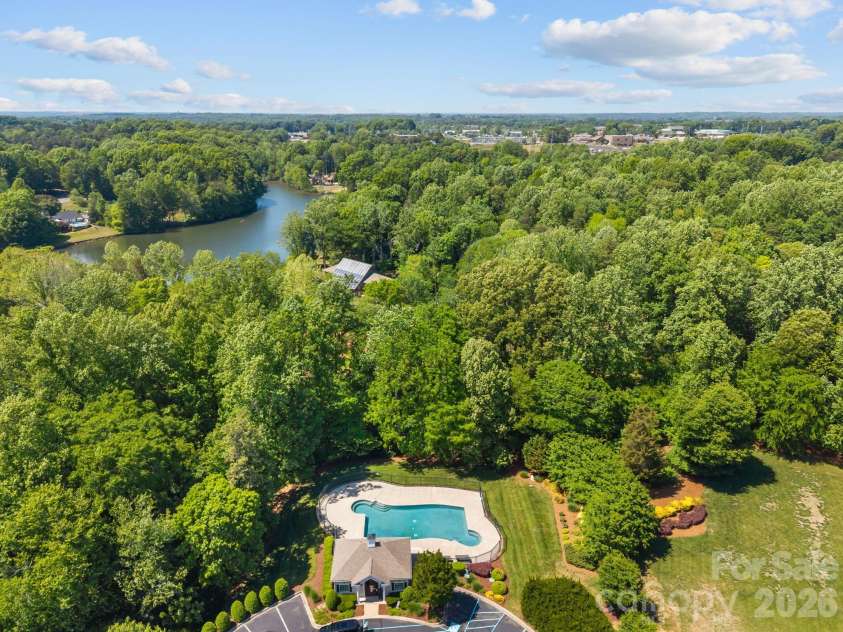 125 Sundown Cove Drive, Mooresville, NC 28117.  MLS# CAR4372650, YatesRealty ID 19507. 