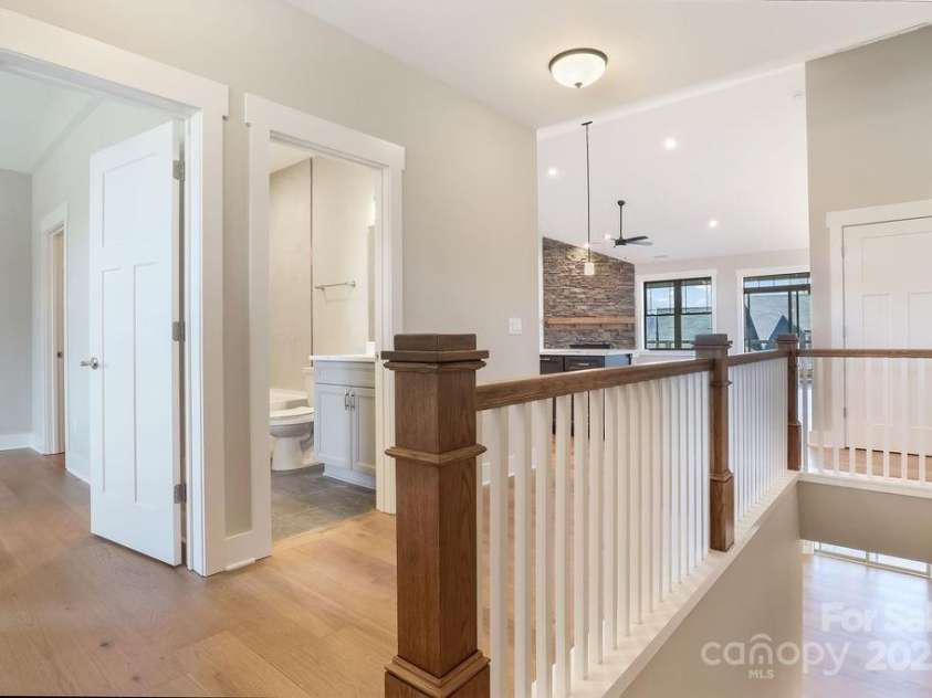 175 Waightstill Drive, Arden, NC 28704.  MLS# CAR3874338, YatesRealty ID 19507. Foyer View