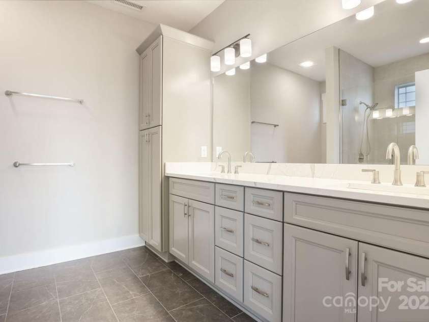 175 Waightstill Drive, Arden, NC 28704.  MLS# CAR3874338, YatesRealty ID 19507. Primary Bathroom