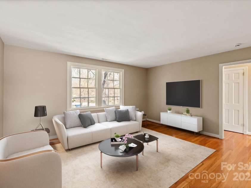 103 Laurel Avenue, Charlotte, NC 28207.  MLS# CAR4235241, YatesRealty ID 19508. 