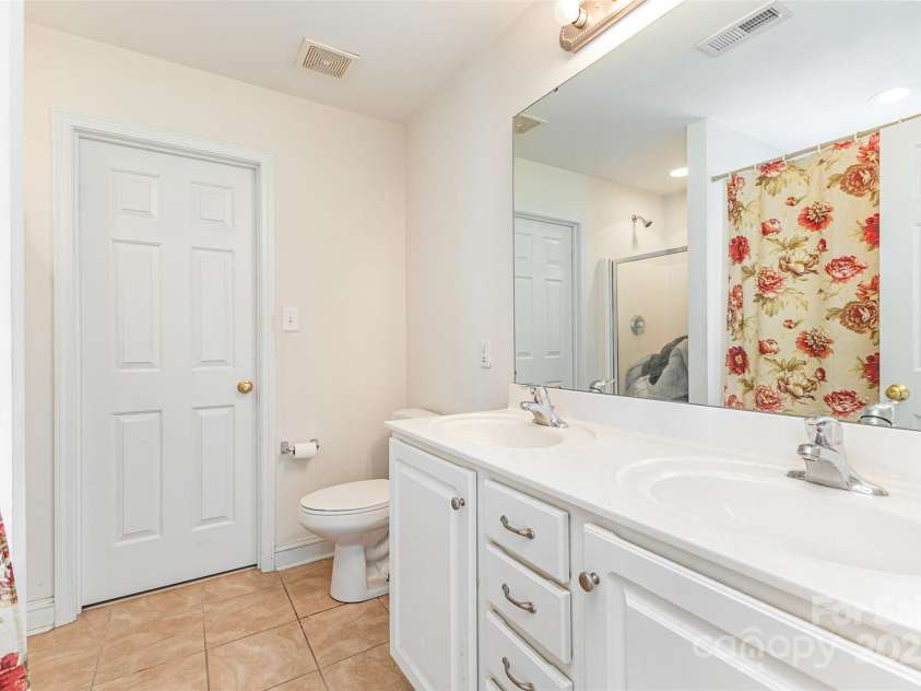 5706 Sustar Drive, Monroe, NC 28110.  MLS# CAR4253819, YatesRealty ID 19509. 