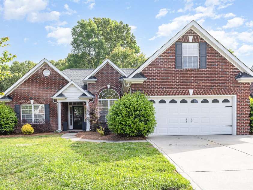 5706 Sustar Drive, Monroe, NC 28110.  MLS# CAR4253819, YatesRealty ID 19509. 