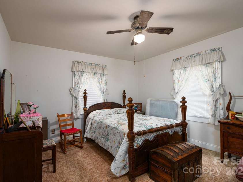 1544 Kings Road, Shelby, NC 28150.  MLS# CAR4306163, YatesRealty ID 1951. Bedroom