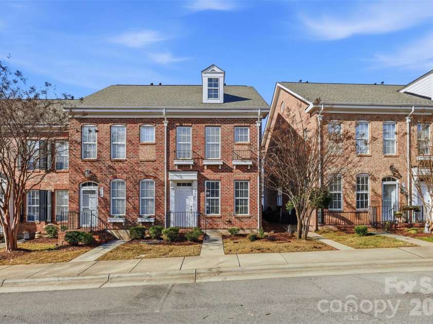 238 Welton Way, Mooresville, NC 28117.  MLS# CAR4340102, YatesRealty ID 1951. 