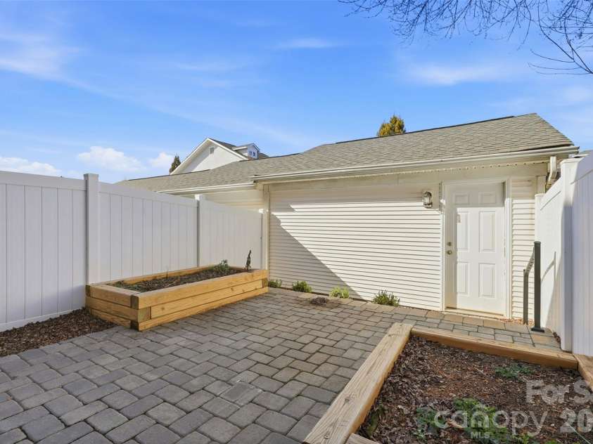 238 Welton Way, Mooresville, NC 28117.  MLS# CAR4340102, YatesRealty ID 1951. 
