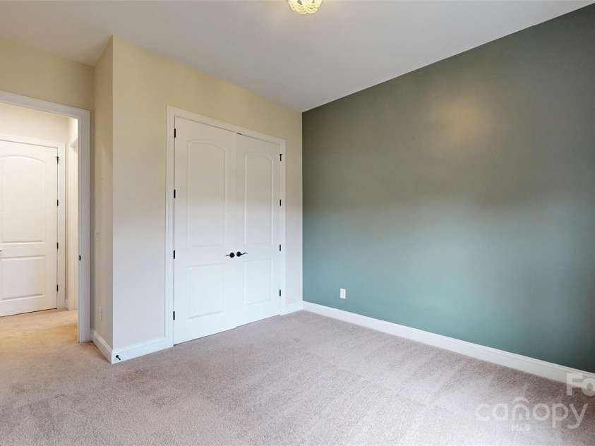 7112 Irongate Drive, Lancaster, SC 29720.  MLS# CAR4255669, YatesRealty ID 19510. 