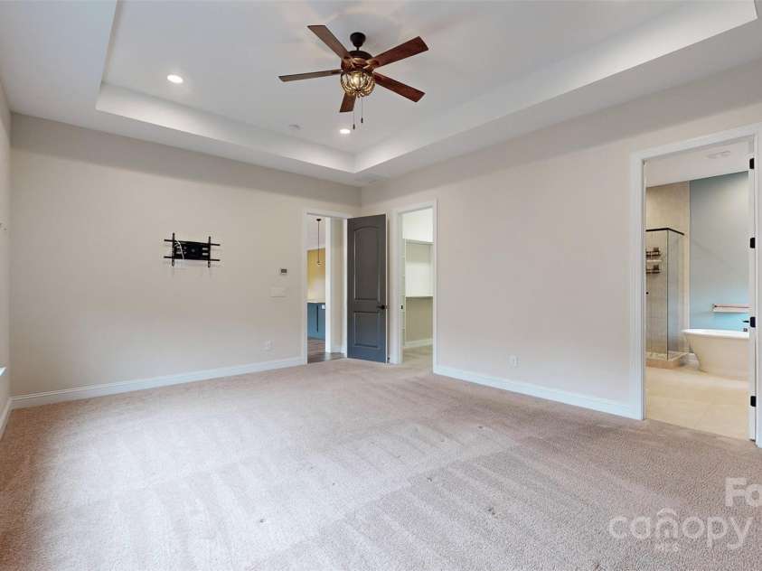 7112 Irongate Drive, Lancaster, SC 29720.  MLS# CAR4255669, YatesRealty ID 19510. 