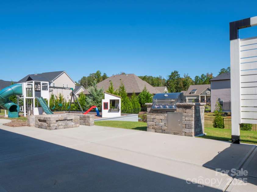 7112 Irongate Drive, Lancaster, SC 29720.  MLS# CAR4255669, YatesRealty ID 19510. 