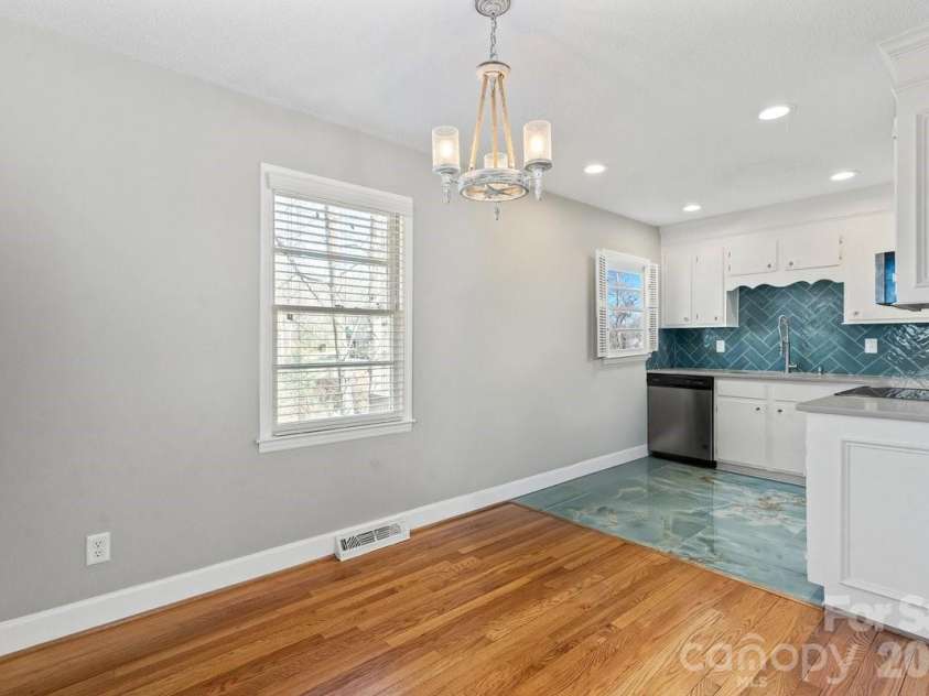 1717 Woodvalley Drive, Charlotte, NC 28216.  MLS# CAR4342546, YatesRealty ID 19511. 
