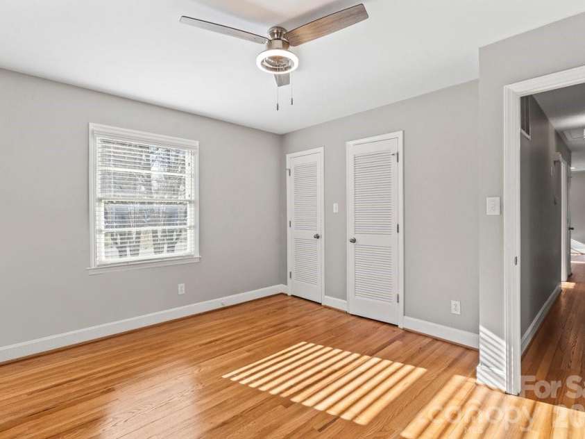 1717 Woodvalley Drive, Charlotte, NC 28216.  MLS# CAR4342546, YatesRealty ID 19511. 