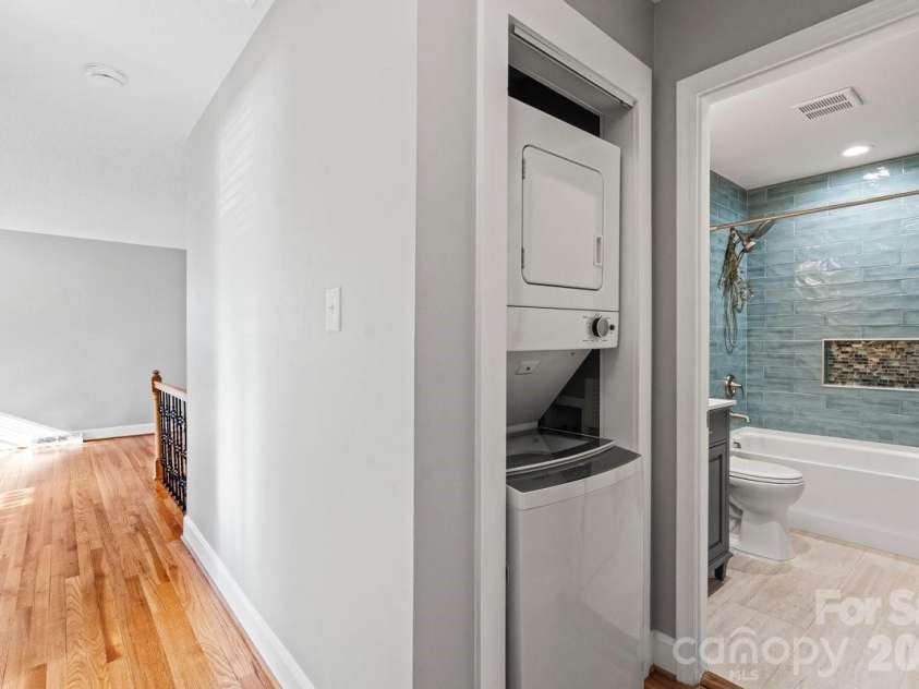 1717 Woodvalley Drive, Charlotte, NC 28216.  MLS# CAR4342546, YatesRealty ID 19511. 