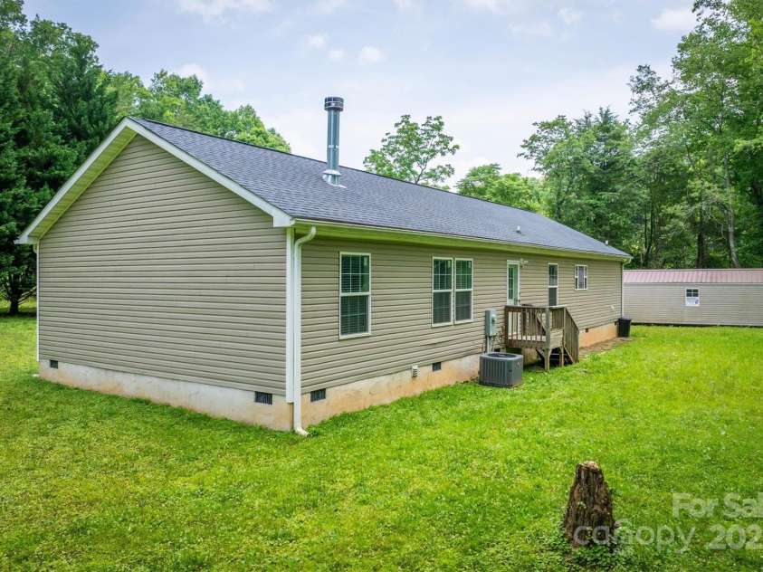 2310 Alfred Hartley Road, Lenoir, NC 28645.  MLS# CAR4258802, YatesRealty ID 19511. 