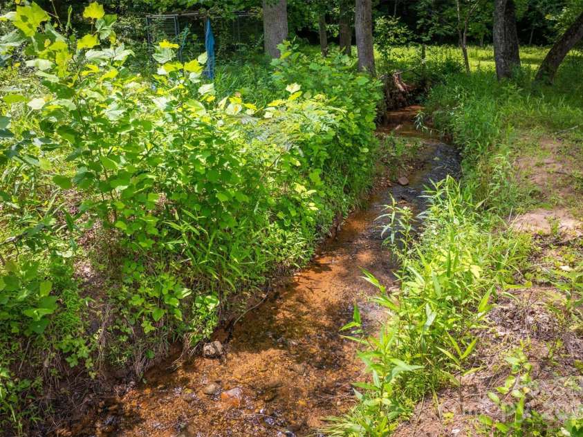 2310 Alfred Hartley Road, Lenoir, NC 28645.  MLS# CAR4258802, YatesRealty ID 19511. 