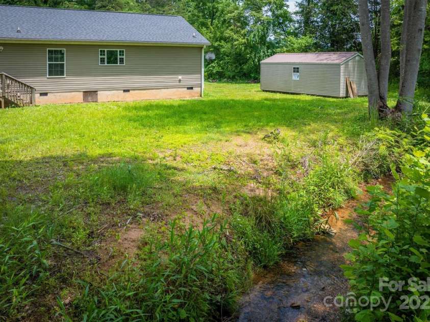 2310 Alfred Hartley Road, Lenoir, NC 28645.  MLS# CAR4258802, YatesRealty ID 19511. 