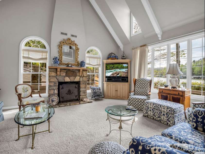 206 Lakeridge Road, Lake Lure, NC 28746.  MLS# CAR4370265, YatesRealty ID 19512. 
