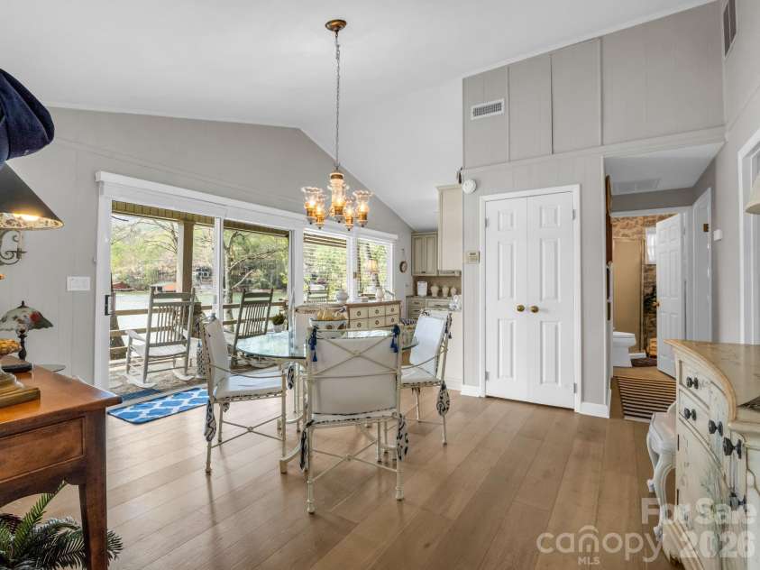 206 Lakeridge Road, Lake Lure, NC 28746.  MLS# CAR4370265, YatesRealty ID 19512. 