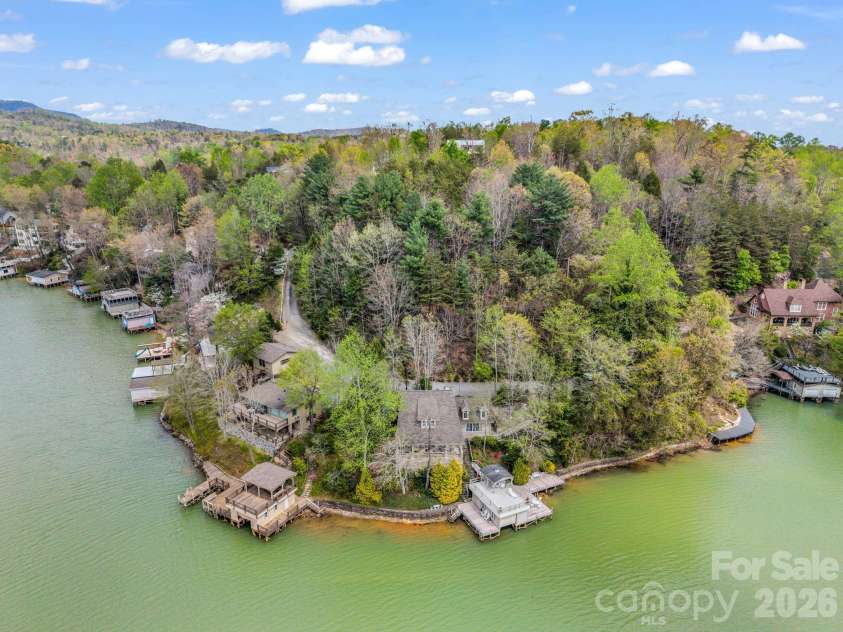 206 Lakeridge Road, Lake Lure, NC 28746.  MLS# CAR4370265, YatesRealty ID 19512. 