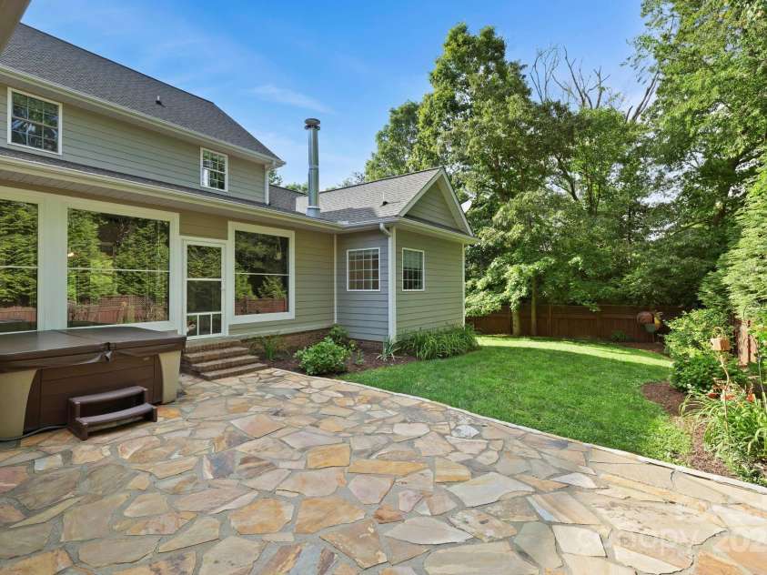 21 Hope Road, Weaverville, NC 28787.  MLS# CAR4261300, YatesRealty ID 19512. 