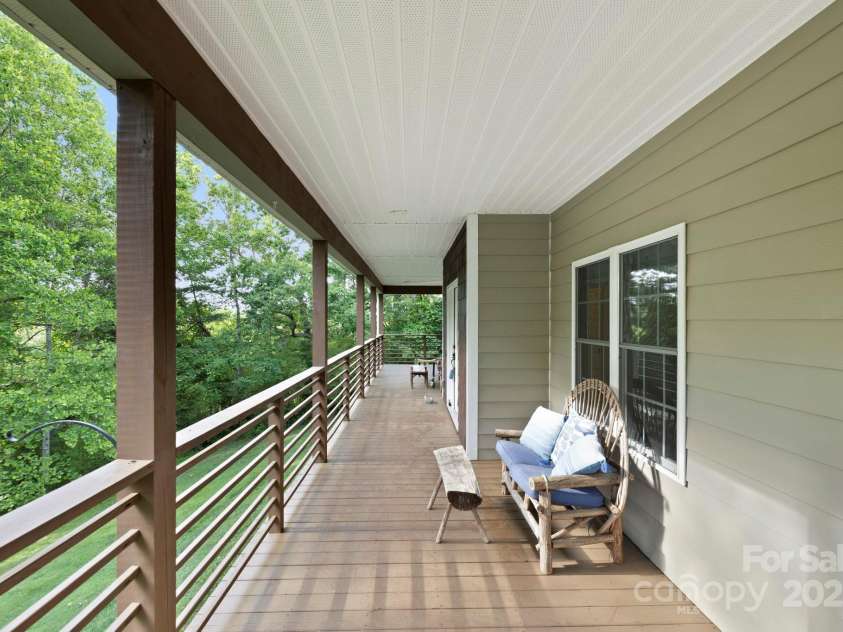 21 Hope Road, Weaverville, NC 28787.  MLS# CAR4326173, YatesRealty ID 19512. 