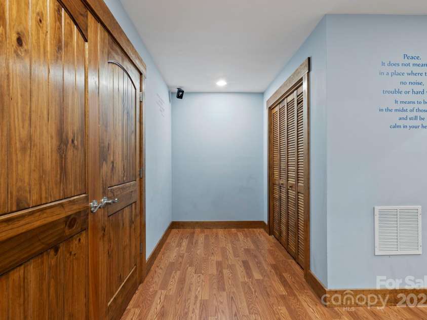 21 Hope Road, Weaverville, NC 28787.  MLS# CAR4326173, YatesRealty ID 19512. 