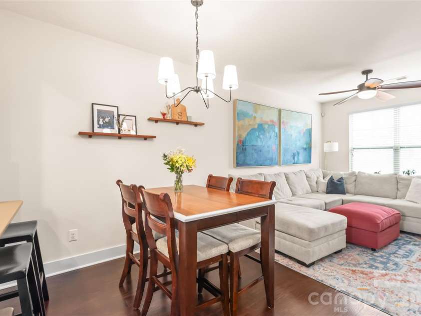3217 Bending Birch Place, Charlotte, NC 28206.  MLS# CAR4358255, YatesRealty ID 19514. 