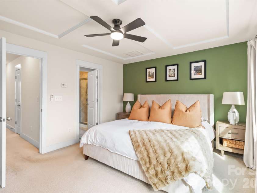 3217 Bending Birch Place, Charlotte, NC 28206.  MLS# CAR4358255, YatesRealty ID 19514. 