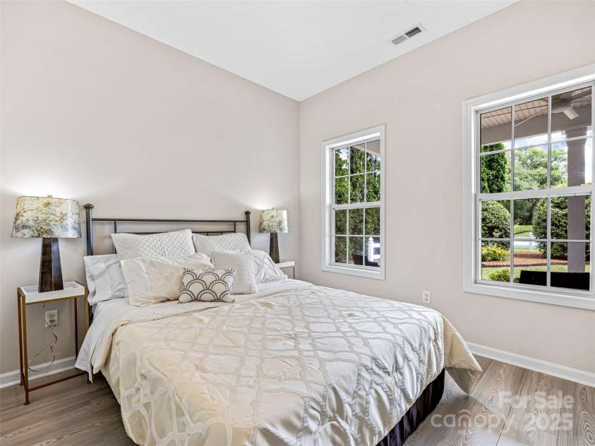 173 Cambridge Drive, Brevard, NC 28712.  MLS# CAR4265746, YatesRealty ID 19515. 