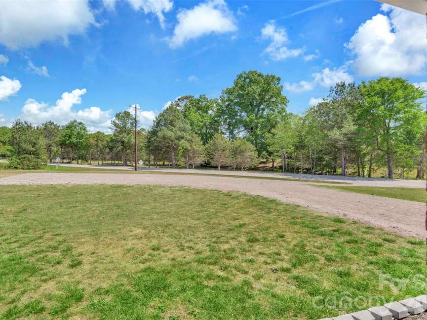 1958 Boyd Road, Blackstock, SC 29014.  MLS# CAR4372942, YatesRealty ID 19515. 