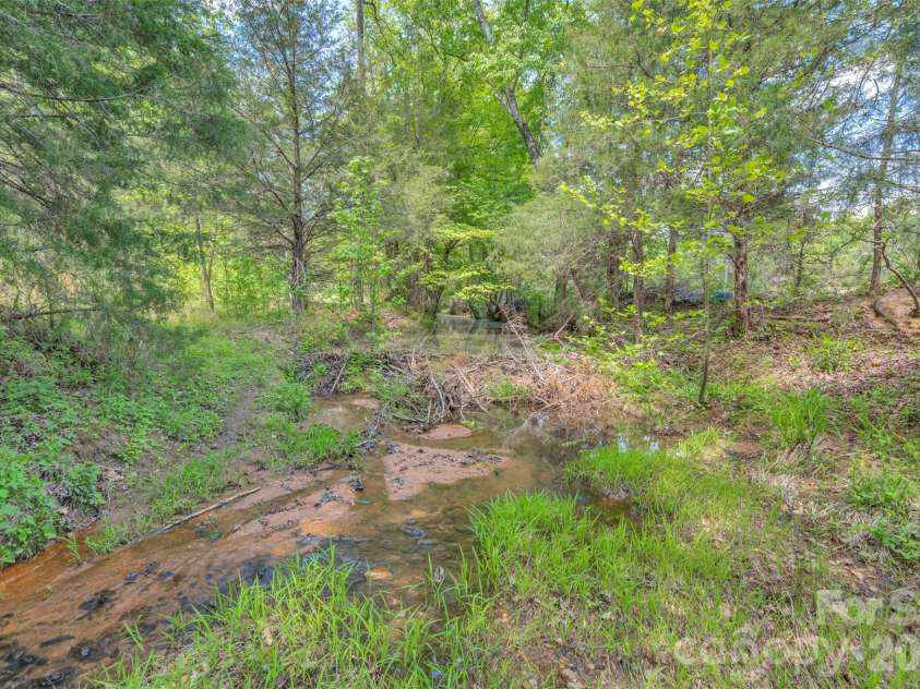 1958 Boyd Road, Blackstock, SC 29014.  MLS# CAR4372942, YatesRealty ID 19515. 