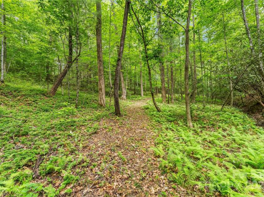 4090 Pea Ridge Road, Morganton, NC 28655.  MLS# CAR4266270, YatesRealty ID 19516. 