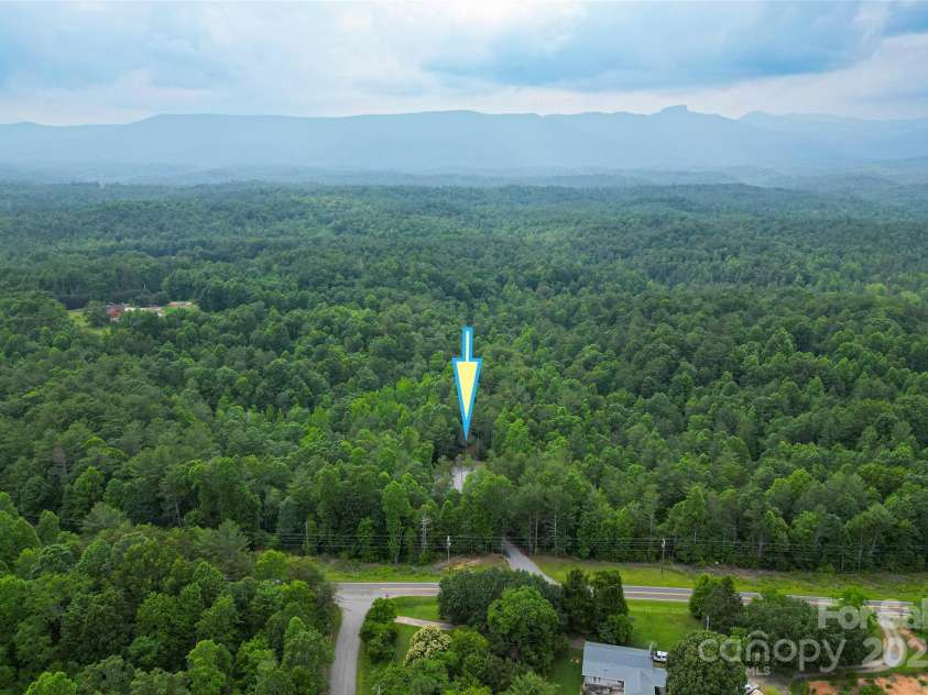 4090 Pea Ridge Road, Morganton, NC 28655.  MLS# CAR4266270, YatesRealty ID 19516. 