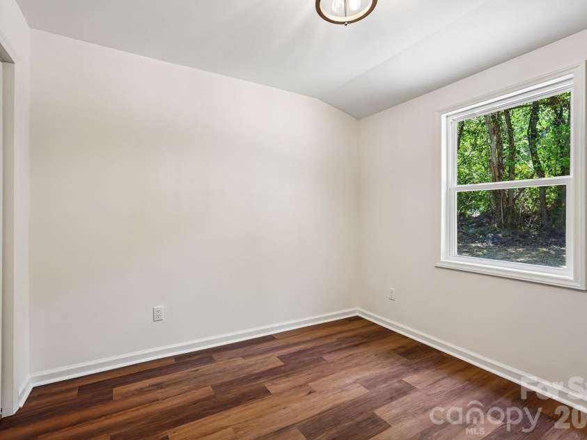 514 Arch Street, Lancaster, SC 29720.  MLS# CAR4373652, YatesRealty ID 19516. 