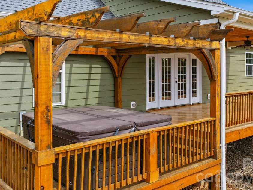 234 Crest Drive, Lake Lure, NC 28746.  MLS# CAR4379273, YatesRealty ID 19517. 