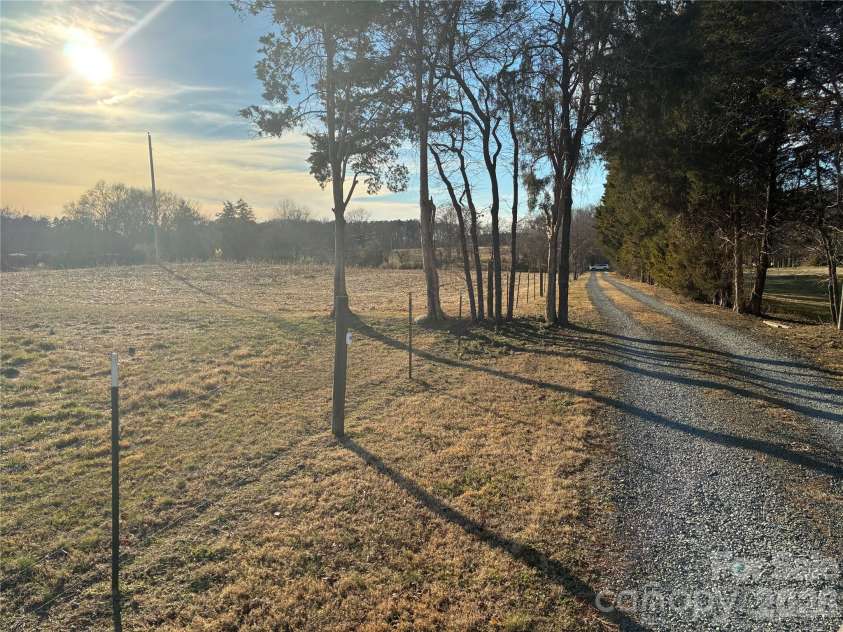 13215 Pine Bluff Road, Midland, NC 28107.  MLS# CAR4345295, YatesRealty ID 19518. 