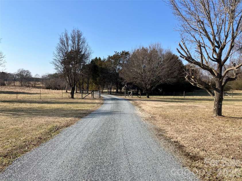 13215 Pine Bluff Road, Midland, NC 28107.  MLS# CAR4345295, YatesRealty ID 19518. 