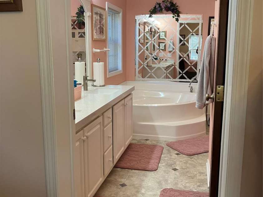 13215 Pine Bluff Road, Midland, NC 28107.  MLS# CAR4345295, YatesRealty ID 19518. Primary bathroom
