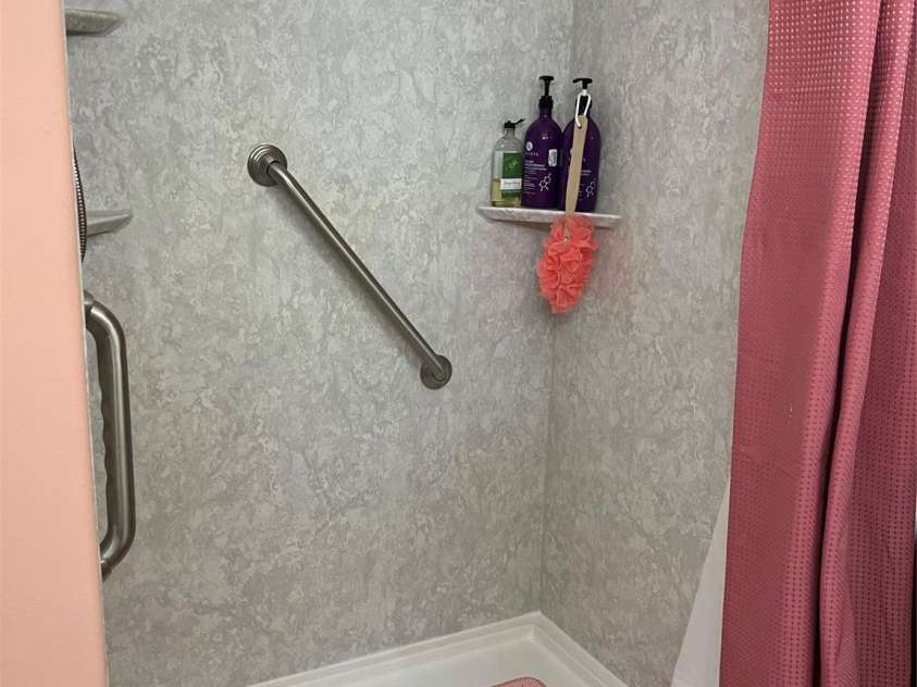13215 Pine Bluff Road, Midland, NC 28107.  MLS# CAR4345295, YatesRealty ID 19518. Primary walk in shower