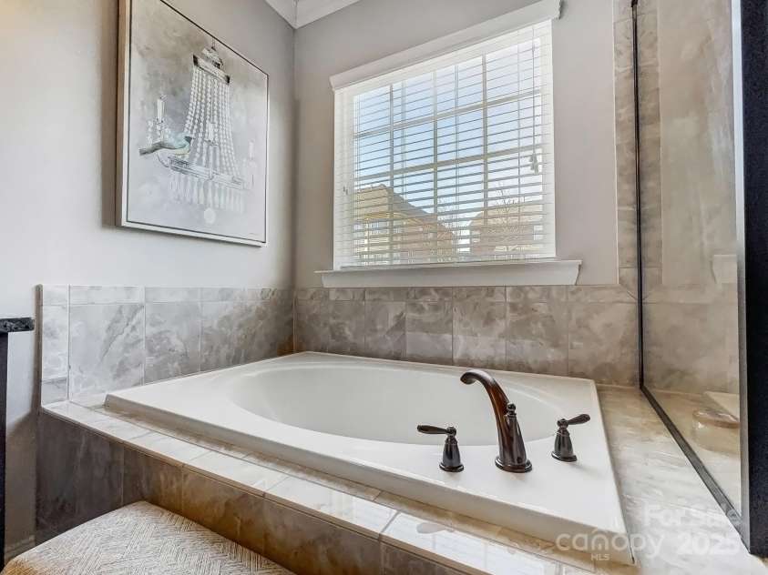 10547 Skipping Rock Lane, Concord, NC 28027.  MLS# CAR4237790, YatesRealty ID 19519. 